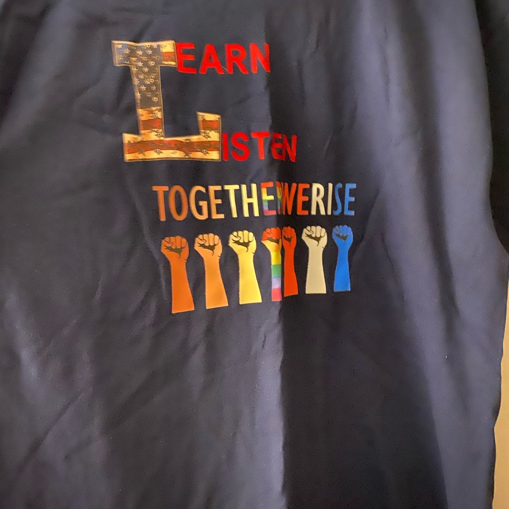 Listen Learn shirt - Picture 2 of 2